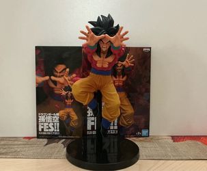 Dragon Ball GT Super Saiyan 4 Son Goku FES!! Vol. 15 Banpresto Figure – Authentic Collectible (Like New)