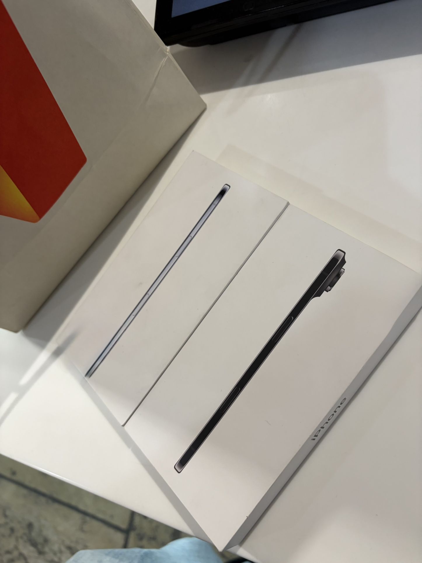 iPhone 17  Air NEW (OB) 256 