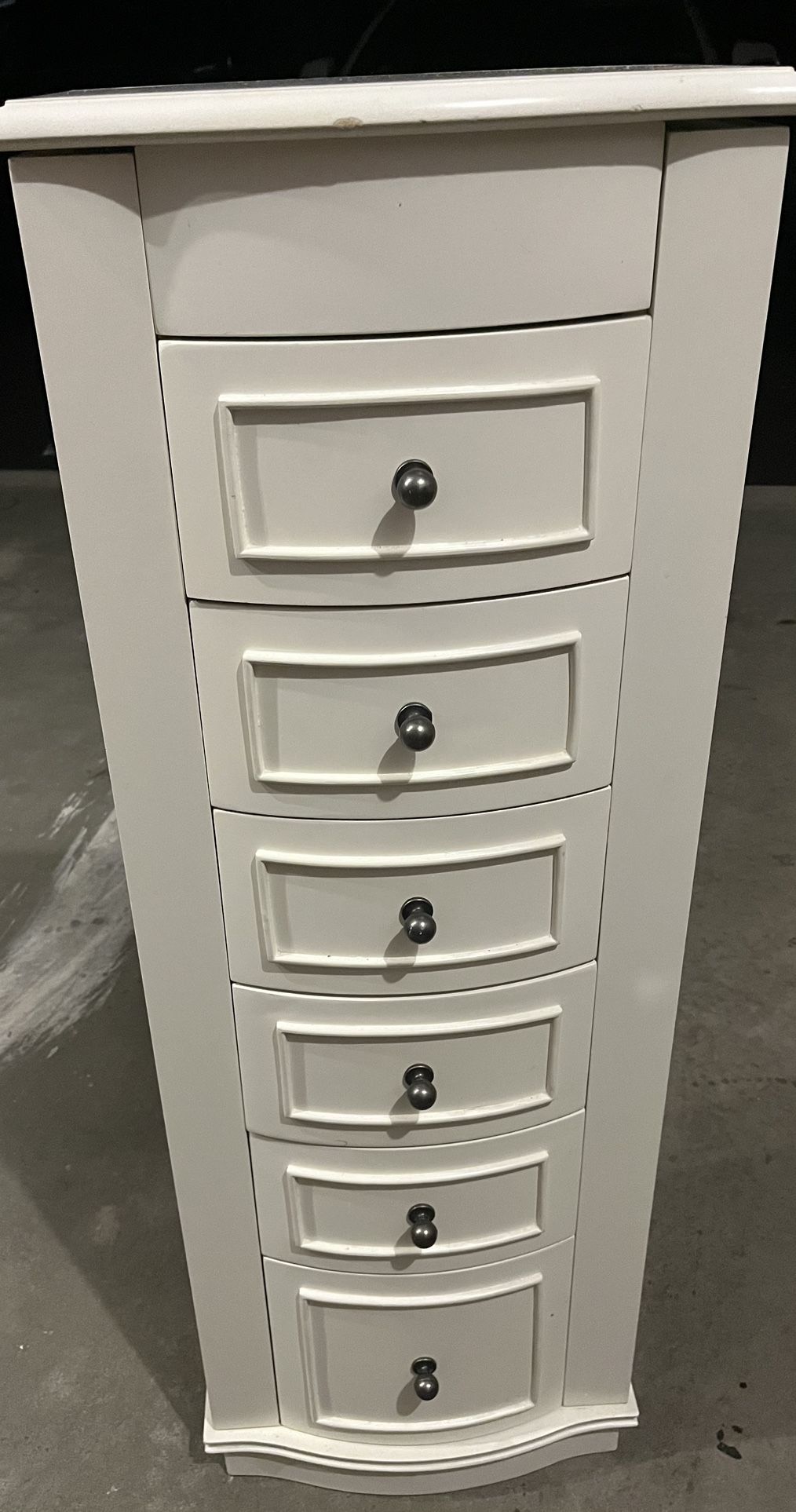Jewelry Chest 