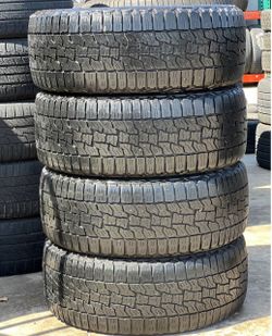 225/65/17 Falken Set de Tires con 80% de vida las 4