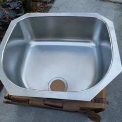 Elkay Signature Plus Undermount Stainless Steel 24 in. Rounded Single Bowl Kitchen Sink