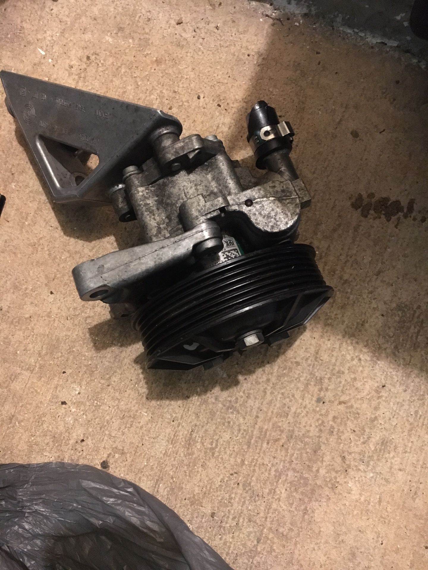 Bmw 3 Series Power Steering pump