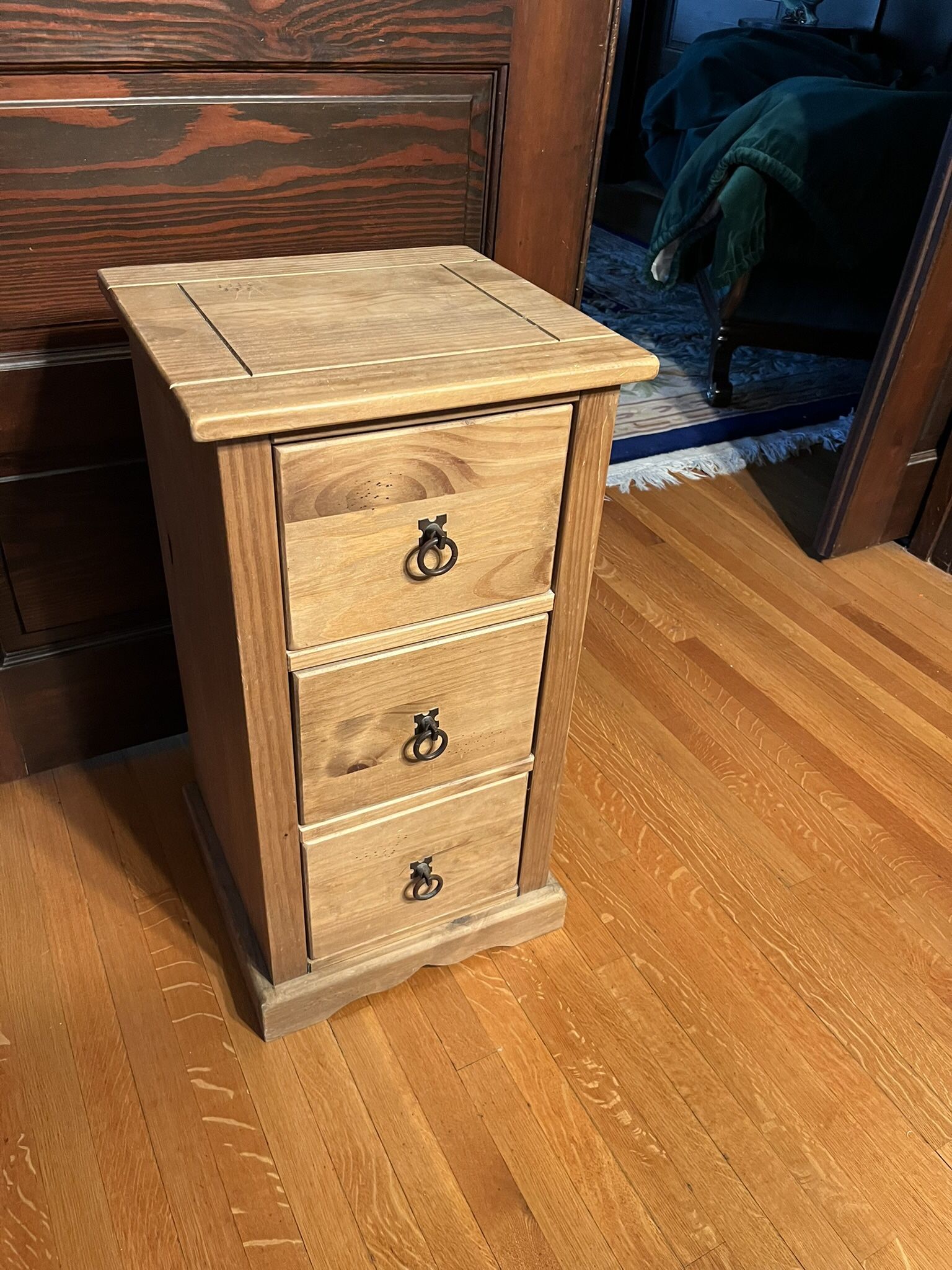 end table/night stand