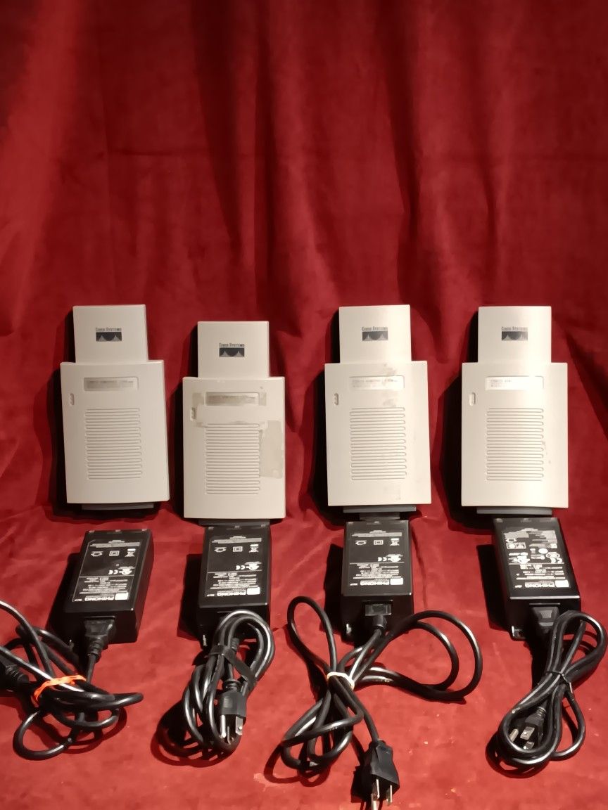 Cisco Aironet 1100 Series Wireless Access Point Air-ap1121g-a-k9
with Poe injector and with wall mount $50 ea