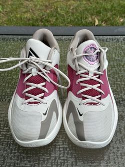 Nike Freak Basketball Sneakers White Pink