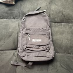 Suprem Canvas Backpack 