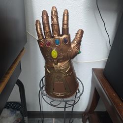 Avengers Infinity Gauntlet Thanos