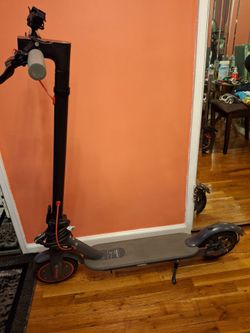 AOVOPRO 350W Long Range Foldable Electric Scooter- Ready to Ride!