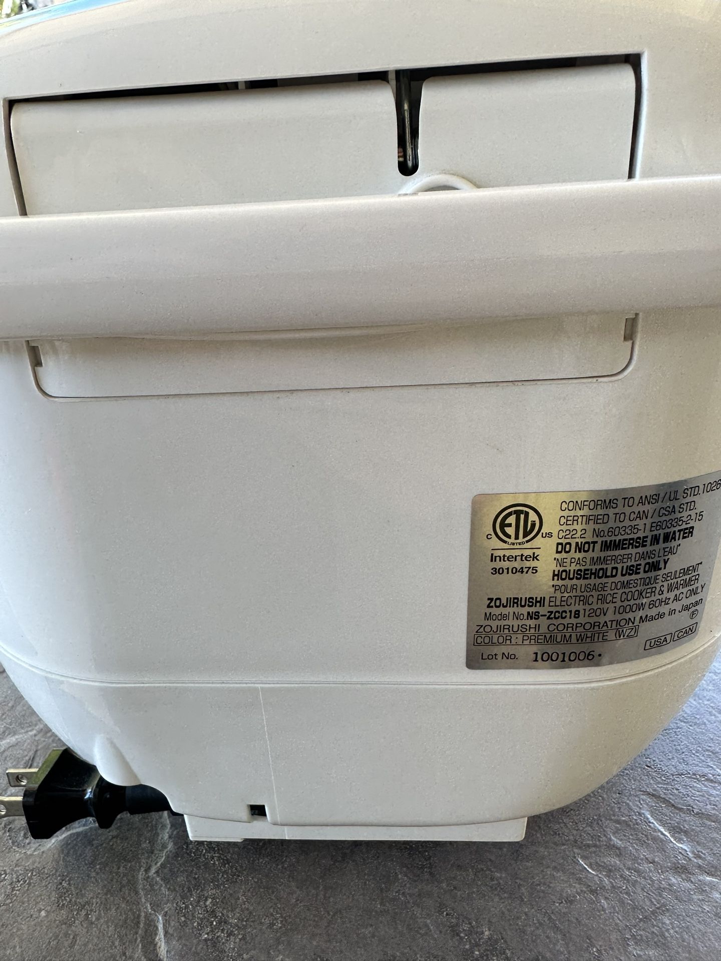 Zojirushi Neuro Fuzzy Rice Cooker 10 Cup NSZCC10/18 for Sale in Chula