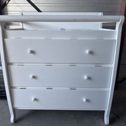 3 Drawer Changing Table