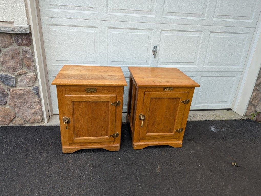 Antique Solid Wood Set Of 2 Nightstands