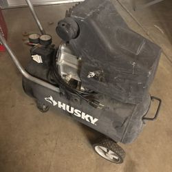 Husky Portable Air Compressor 120 PSI