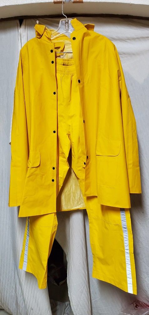 Men's Rain Gear Tops N Bottoms Xl