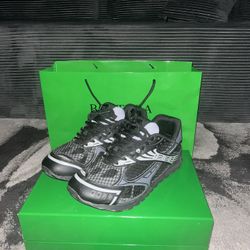 Bottega Veneta Orbit Sneaker ‘Black Vapor’