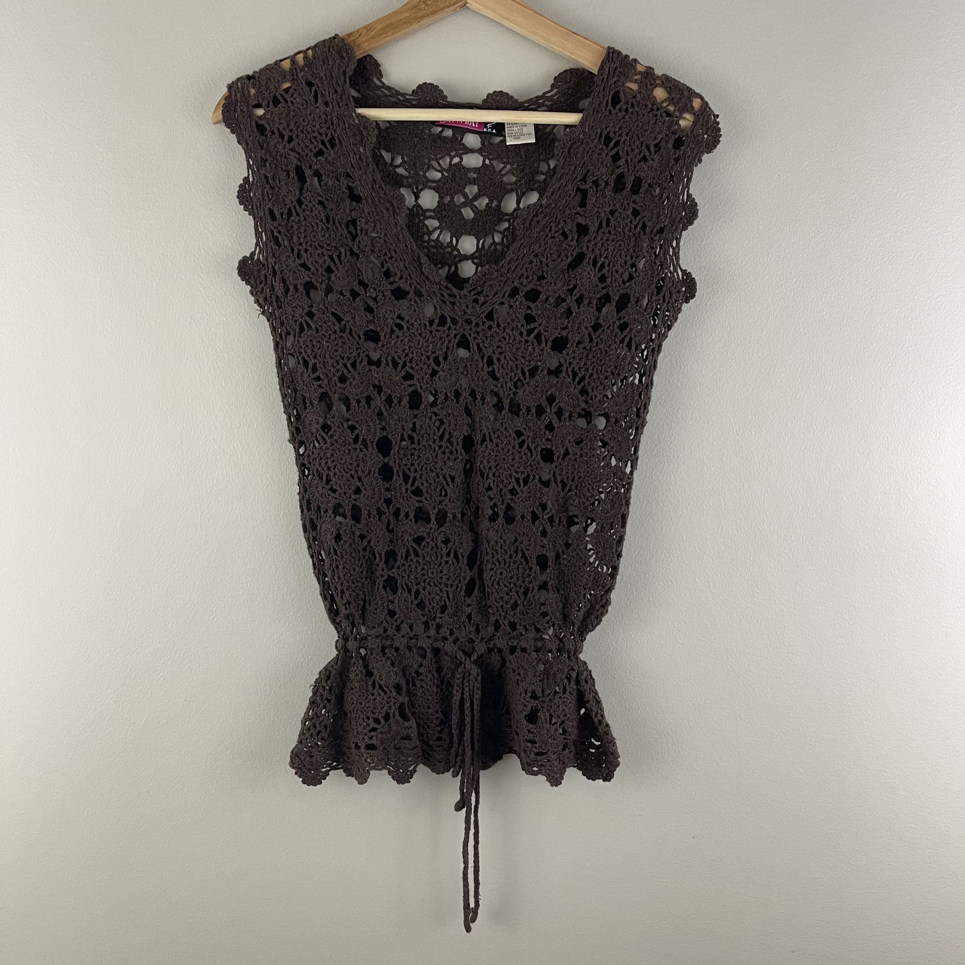SAY WHAT? Vintage Y2K 2000 Dark Crochet V Neck Drawstring Waist Short Sleeve Top