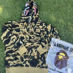 Bape Camo Sweater/hoodie 
