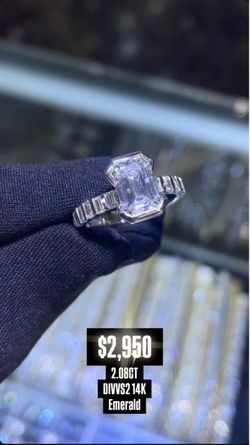 14K  2.08CT DIVVS2 Emerald Engagement Ring
