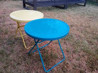 Cute Outdoor Folding Round Tables!