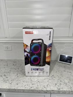 Powerful Portable Speaker - Looks And Sounds Great