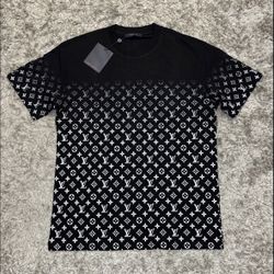 Lv Shirt Size L