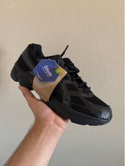 Brand new asics