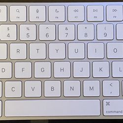 Apple Keyboard And Mouse W/ Mousepad and Laptop Stand