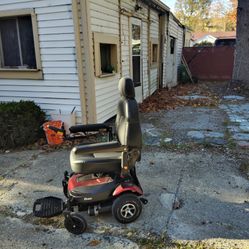 Motorized wheelchair