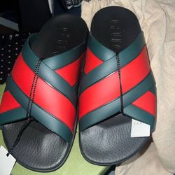 Gucci Rubber Slides 8.5