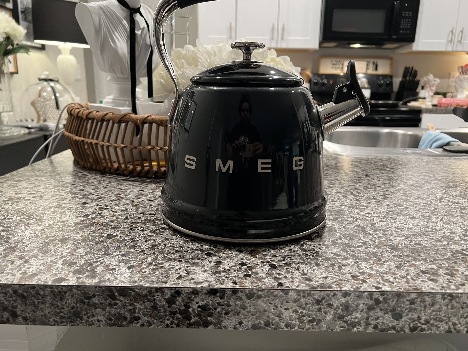 Smeg Black Tea Kettle