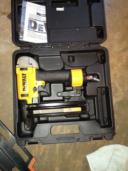 DeWalt crown stapler 18 gauge