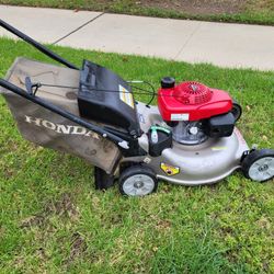 Lawn Mower Honda