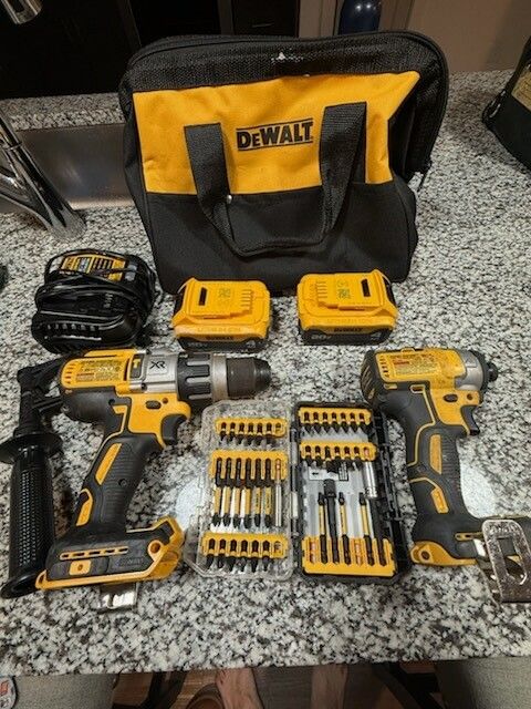 DeWalt XR Hammer Drill + Impact Driver Combo (4.0Ah, Charger, Bag) – Excellent Condition