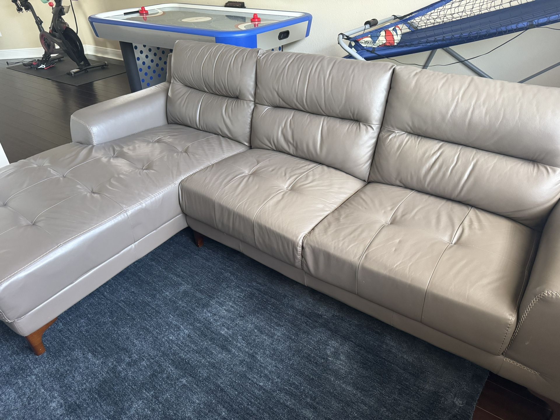 2 Piece Leather Sofa With Chaise 