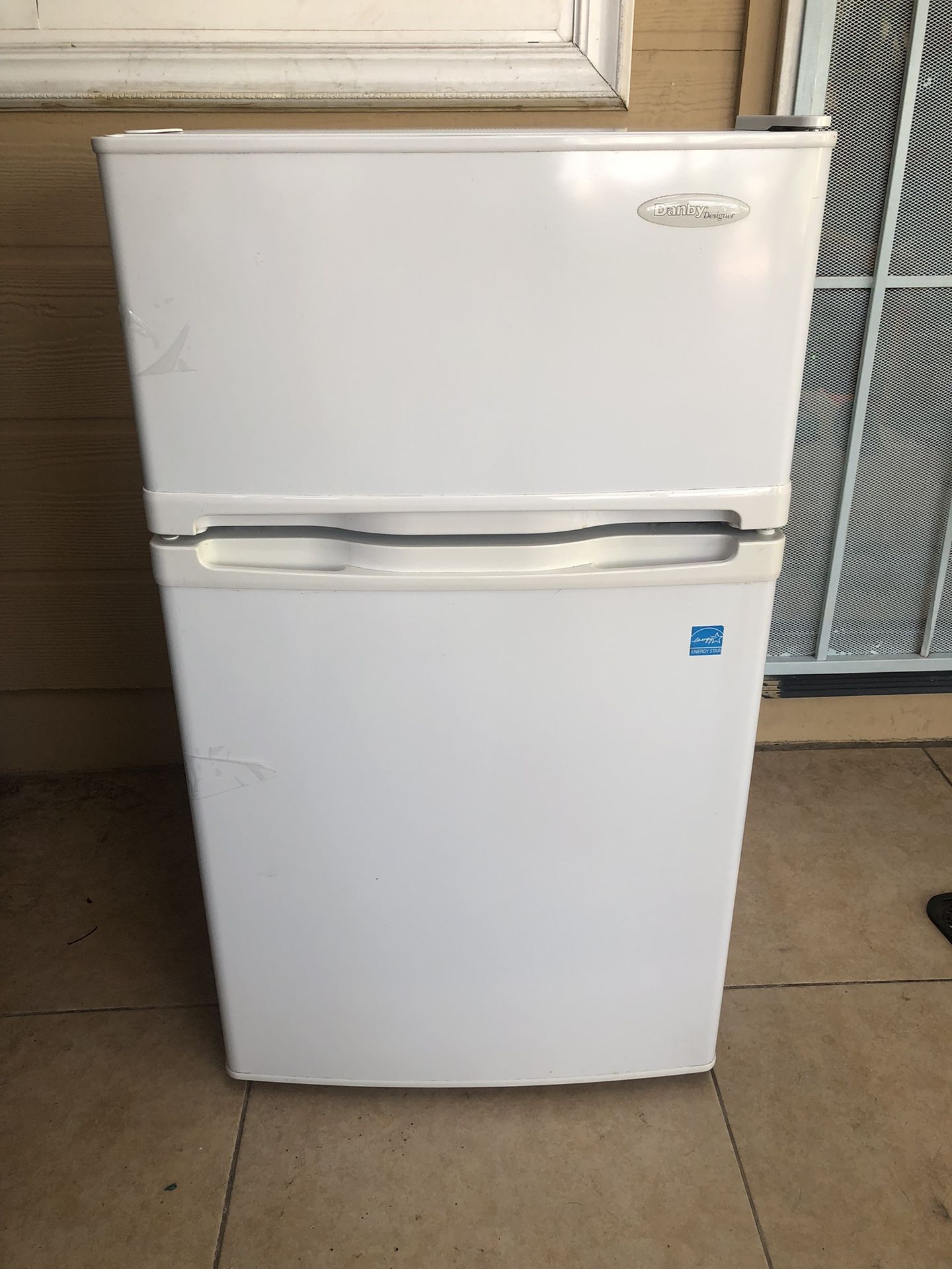 Refrigerator Great Condition 