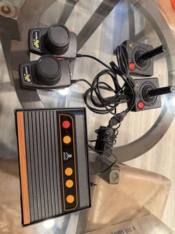 Atari Flashback 8 Gold 40th Anniversary Console