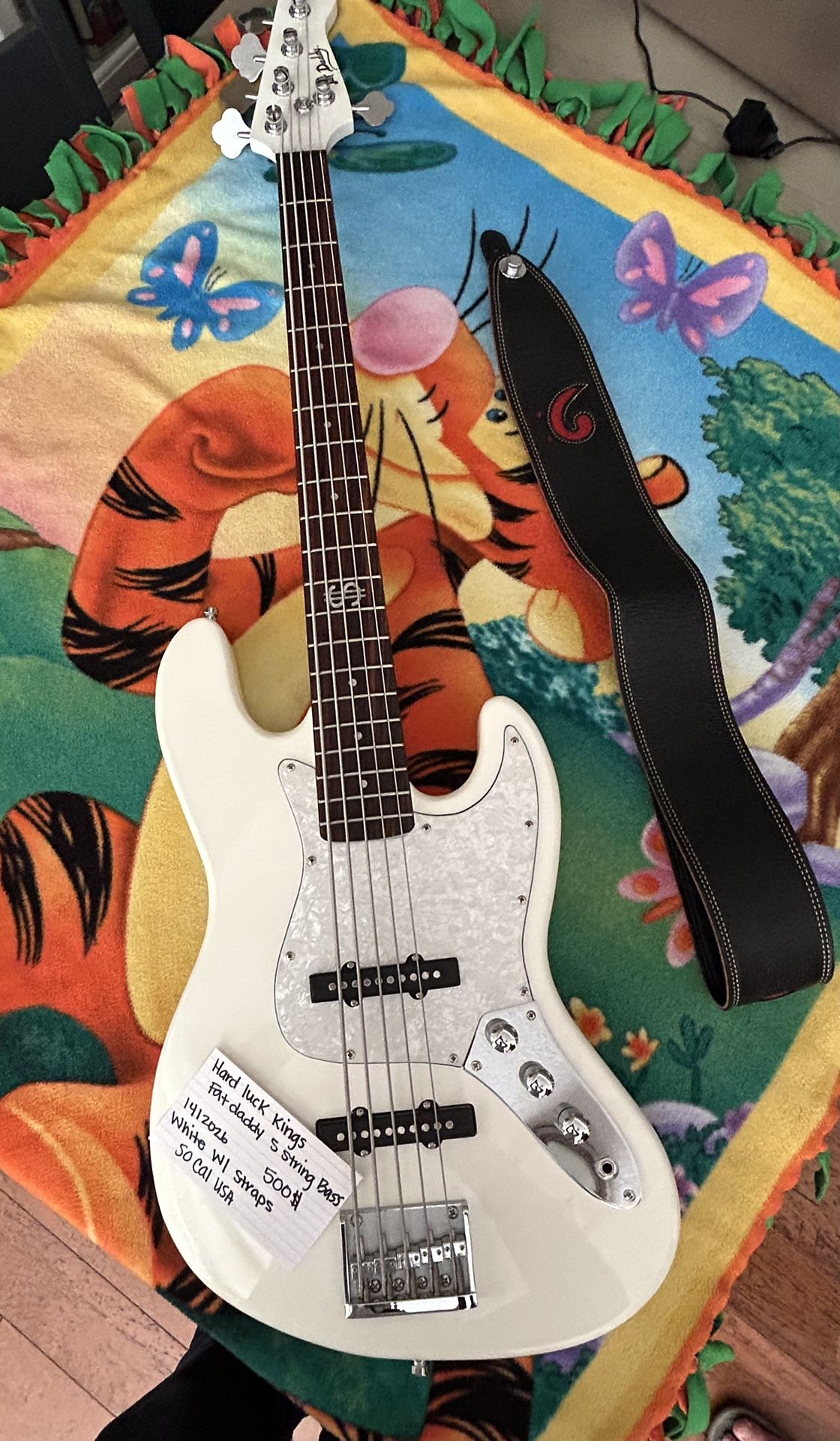 Hard luck Kings Bass Guitar