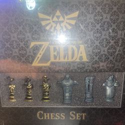 Zelda Chess Set (2017) USAopoly - Brand New