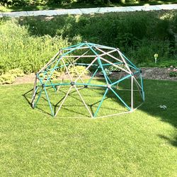 Lifetime Dome Climber