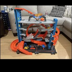 Hot Wheels Ultimate Garage