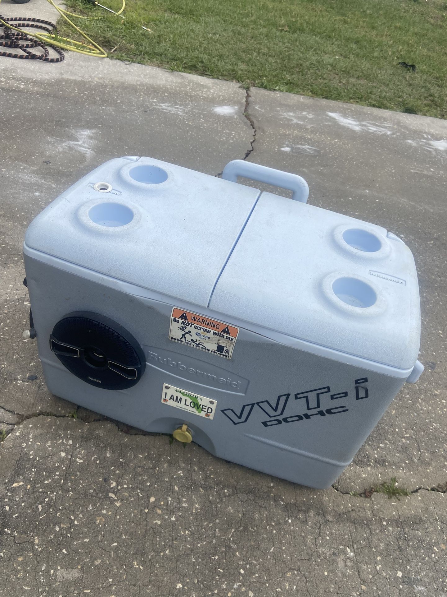 Cooler With Audio Speaker System 2 In One