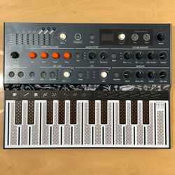 Arturia MicroFreak 25-Key Algorithmic Synthesizer
