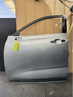 2020 2021 2022 2023 2024 TOYOTA HIGHLANDER LEFT FRONT DOOR OEM USED