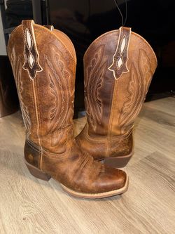 Justin Boots - used - brown leather - 8 1/2