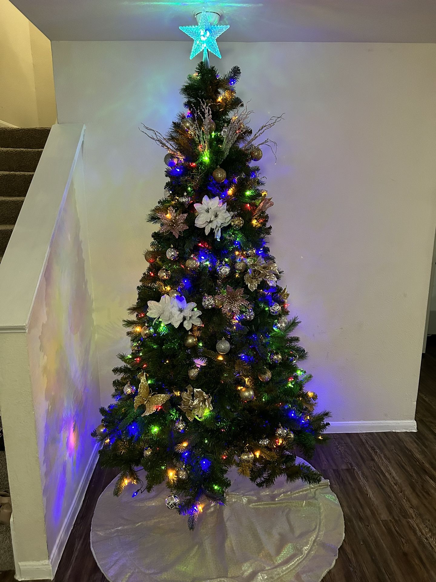 Pre Lit & Decorated 7.5 Ft Christmas Tree ( price is Negotiable)