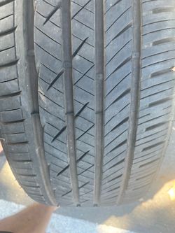 Tire size235/40ZR19