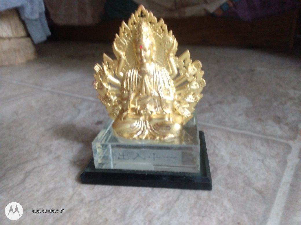 3" Statue