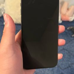iPhone 15 Plus