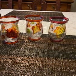 Candel Holder. 3x$5.00  Una Tiene Poquito Dano 