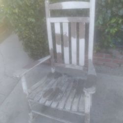 Wood Rocking Chair