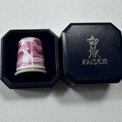 Porcelain Sewing Thimble w-Country Houses Kaiser Germany New In Box